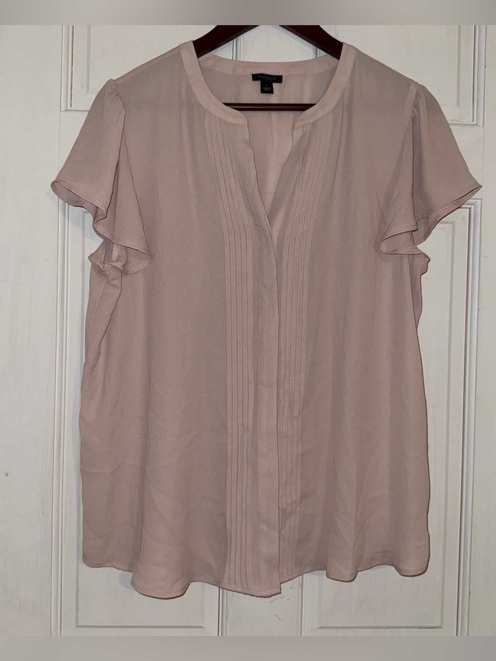 ANN TAYLOR Women's Light Pink Pintuck Flutter Sleeve Button Down Blouse Size L